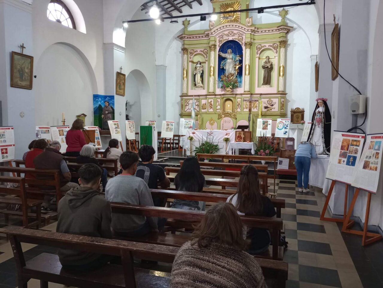 pquiaStaRosaCalchines-1280x963.jpg