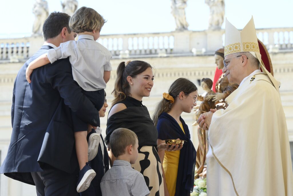 familia-papa-leon.jpg